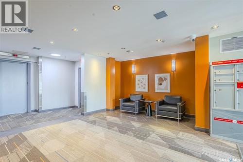 408 320 5Th Avenue N, Saskatoon, SK - Indoor