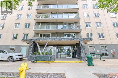 408 320 5Th Avenue N, Saskatoon, SK - Outdoor With Facade