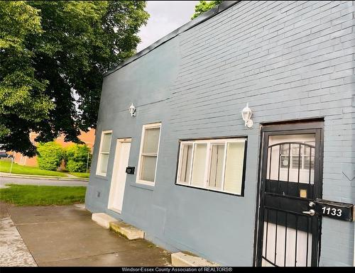 1133 ERIE Street  Windsor, ON N9A 6C6