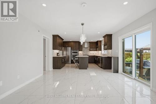 22 Weir Crescent, St. Thomas, ON 