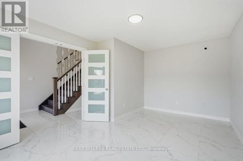 22 Weir Crescent, St. Thomas, ON 