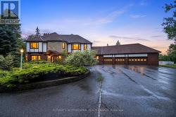 1515 HAWKSWOOD DRIVE Selwyn, ON K0L 1T0