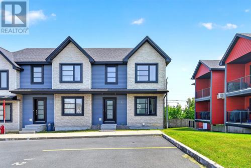 4 Glendale Court  Mount Pearl, NL A1N 3C4