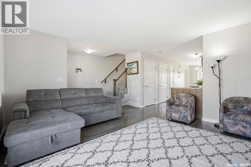 527 Pringle Crescent, Saskatoon, SK 