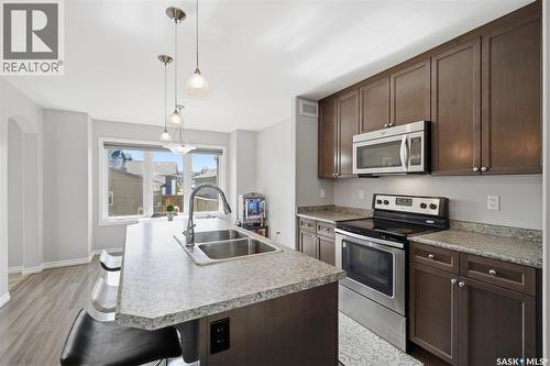 527 Pringle Crescent, Saskatoon, SK 