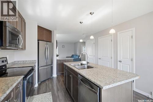527 Pringle Crescent, Saskatoon, SK 
