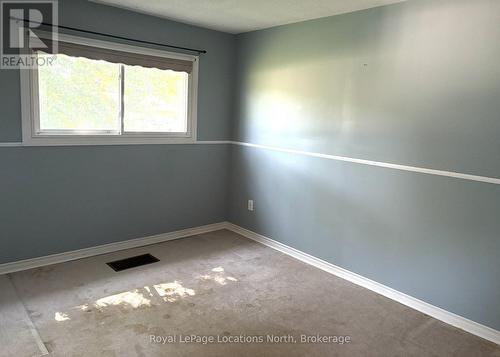 2 Lynn Street, Tiny (Perkinsfield), ON 