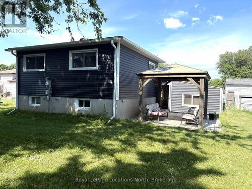 2 Lynn Street, Tiny (Perkinsfield), ON 