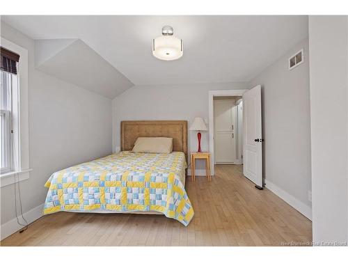 68-70 Arlington Dr, Moncton, NB 