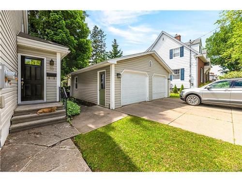 68-70 Arlington Dr, Moncton, NB 