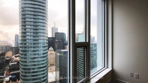 5601-10 York Street, Toronto, ON 
