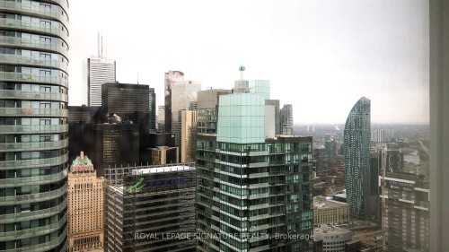 5601-10 York Street, Toronto, ON 