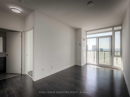 2712-170 Fort York Boulevard, Toronto, ON - Indoor Photo Showing Other Room