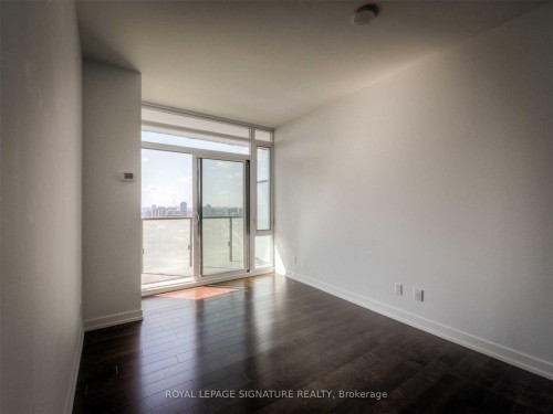 2712-170 Fort York Boulevard, Toronto, ON - Indoor Photo Showing Other Room