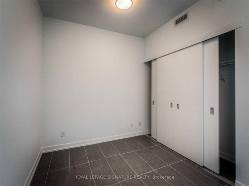 2712-170 Fort York Boulevard, Toronto, ON - Indoor Photo Showing Other Room
