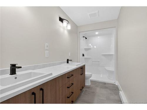 186 Des Eleves St, Dieppe, NB 