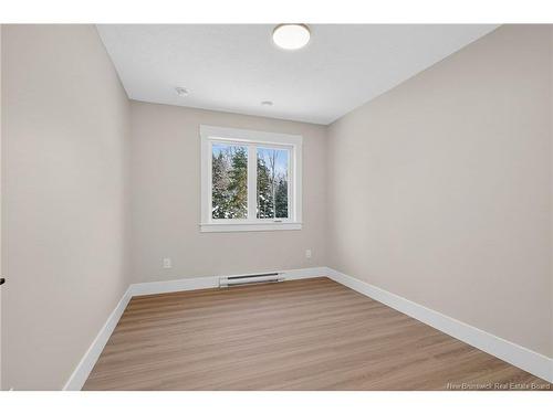 186 Des Eleves St, Dieppe, NB 