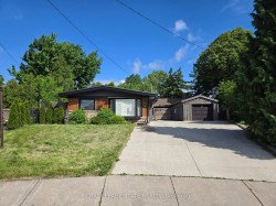 17 Carmen Avenue Hamilton, ON L8V 2H5