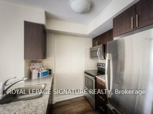 821-2 Eva Road, Toronto, ON - Indoor Photo Showing Kitchen