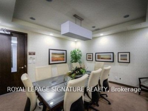 821-2 Eva Road, Toronto, ON - Indoor Photo Showing Other Room