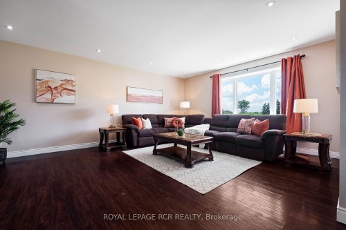334409 7Th Line, Amaranth, ON - Indoor Photo Showing Living Room