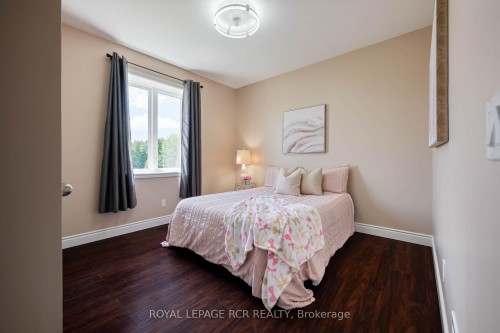 334409 7Th Line, Amaranth, ON - Indoor Photo Showing Bedroom