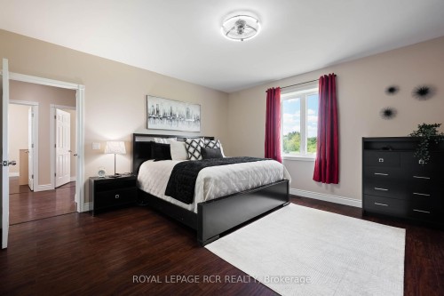 334409 7Th Line, Amaranth, ON - Indoor Photo Showing Bedroom