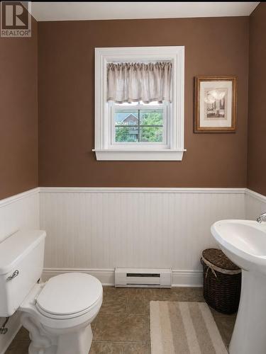 main floor half bath - 9 Brook Road, Bay Roberts, NL - Indoor Photo Showing Bathroom