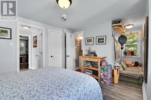 484 Mutual Street, Ottawa, ON - Indoor Photo Showing Bedroom
