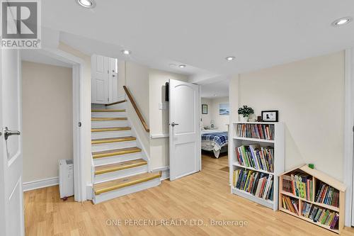 484 Mutual Street, Ottawa, ON - Indoor Photo Showing Other Room