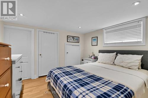 484 Mutual Street, Ottawa, ON - Indoor Photo Showing Bedroom