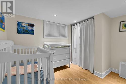 484 Mutual Street, Ottawa, ON - Indoor Photo Showing Bedroom