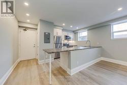2 - 320 LAKESHORE ROAD  Mississauga, ON L5H 1G8