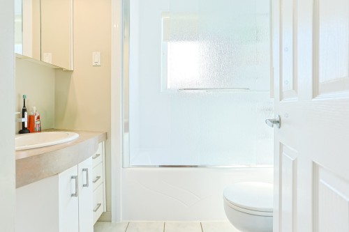 Bathroom - 175 121E Rue, Shawinigan, QC - Indoor Photo Showing Bathroom