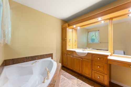 Salle de bains - 48 Ch. Des Diligences, Austin, QC 