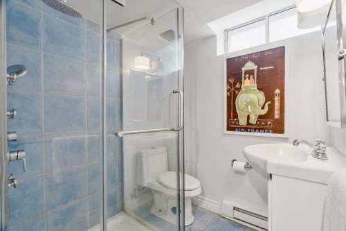 Salle de bains - 57 Av. Montrose, Pointe-Claire, QC 