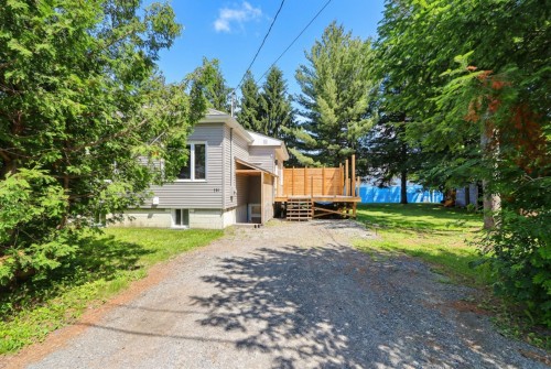 Stationnement - 781 Rue Blondin, Prévost, QC 