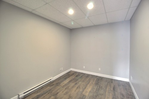 Bureau - 23 Rue Monseigneur-Tessier E., Rouyn-Noranda, QC - Indoor Photo Showing Other Room