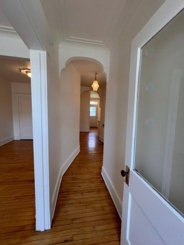Autre - 8411 Rue St-Hubert, Montréal (Villeray/Saint-Michel/Parc-Extension), QC - Indoor Photo Showing Other Room
