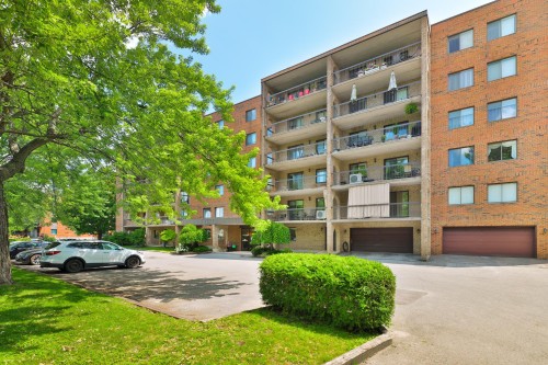 106-7060 Av. Giraud  Montréal (Anjou), QC H1J 2J7