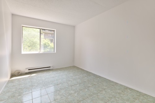 Office - 106-7060 Av. Giraud, Montréal (Anjou), QC - Indoor Photo Showing Other Room
