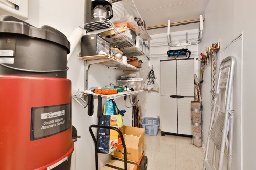 Storage - 106-7060 Av. Giraud, Montréal (Anjou), QC - Indoor Photo Showing Basement