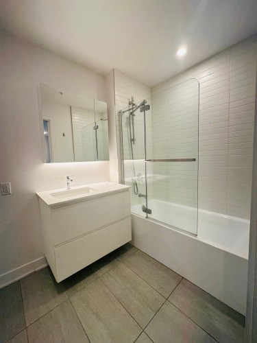 Bathroom - 413-1150 Boul. René-Lévesque E., Montréal (Ville-Marie), QC - Indoor Photo Showing Bathroom