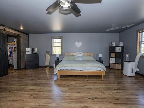 1035 Peterson Road, Gorham, ON - Indoor Photo Showing Bedroom