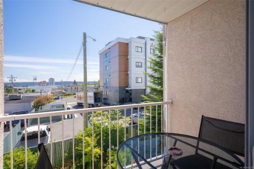 #305-240 Milton St, Nanaimo, BC 