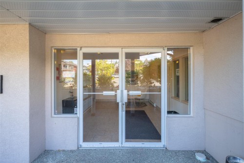 #305-240 Milton St, Nanaimo, BC 