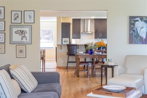 1 Briar Pl, Victoria, BC 