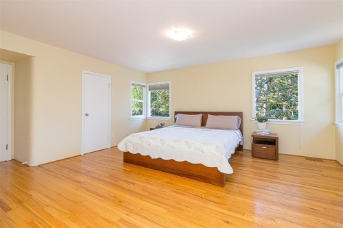 1 Briar Pl, Victoria, BC 