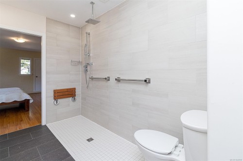1 Briar Pl, Victoria, BC 