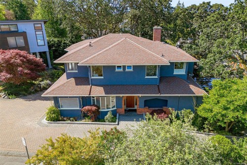 1 Briar Pl, Victoria, BC 